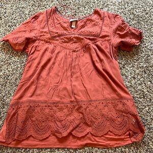 Know Rose from target flowy top
